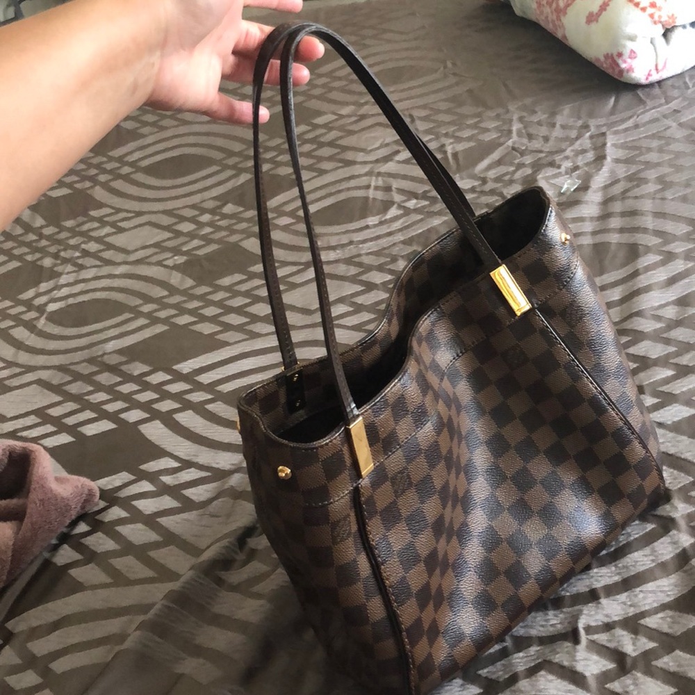 Authentic Louis Vuitton purse